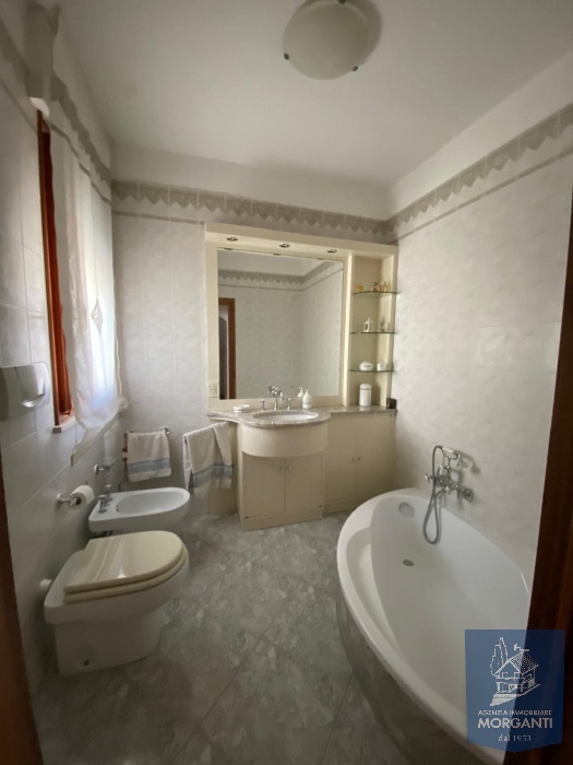 Non ci sono Immobili in questo indirizzo, 5 Stanze da Letto Stanze da Letto, ,3 BathroomsBathrooms,Villetta,In Vendita,1005